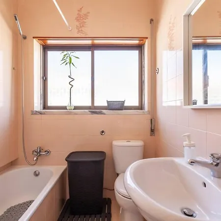 Ninestories Baleal Vakantiehuis Ferrel (Leiria)