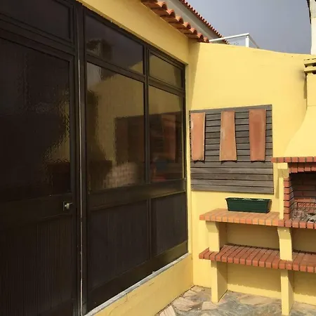 بيت للعطل Ninestories Baleal *