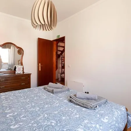 Vakantiehuis Ninestories Baleal Ferrel (Leiria)