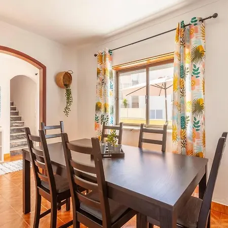 Vakantiehuis Ninestories Baleal *