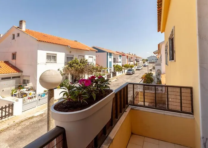 Ninestories Baleal بيت للعطل *